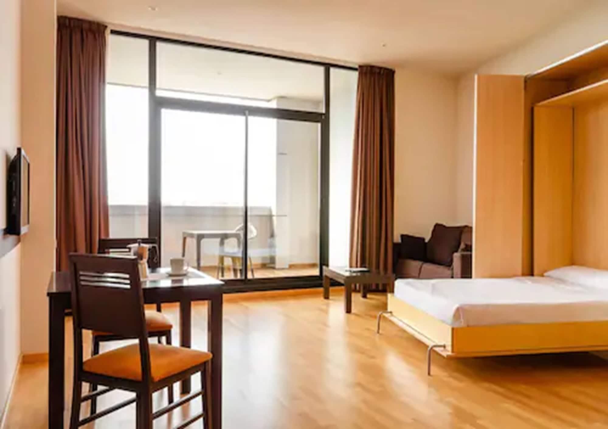 Aparthotel Wellness Paterna Exterior foto