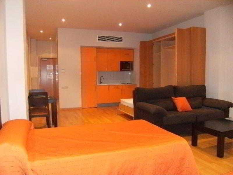 Aparthotel Wellness Paterna Exterior foto